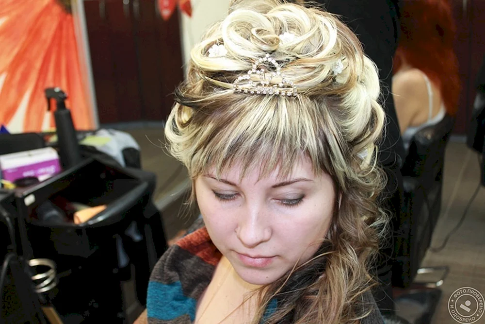 Colhozny-Frisuren