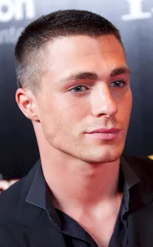 Colton Haynes Kurzhaarschnitt