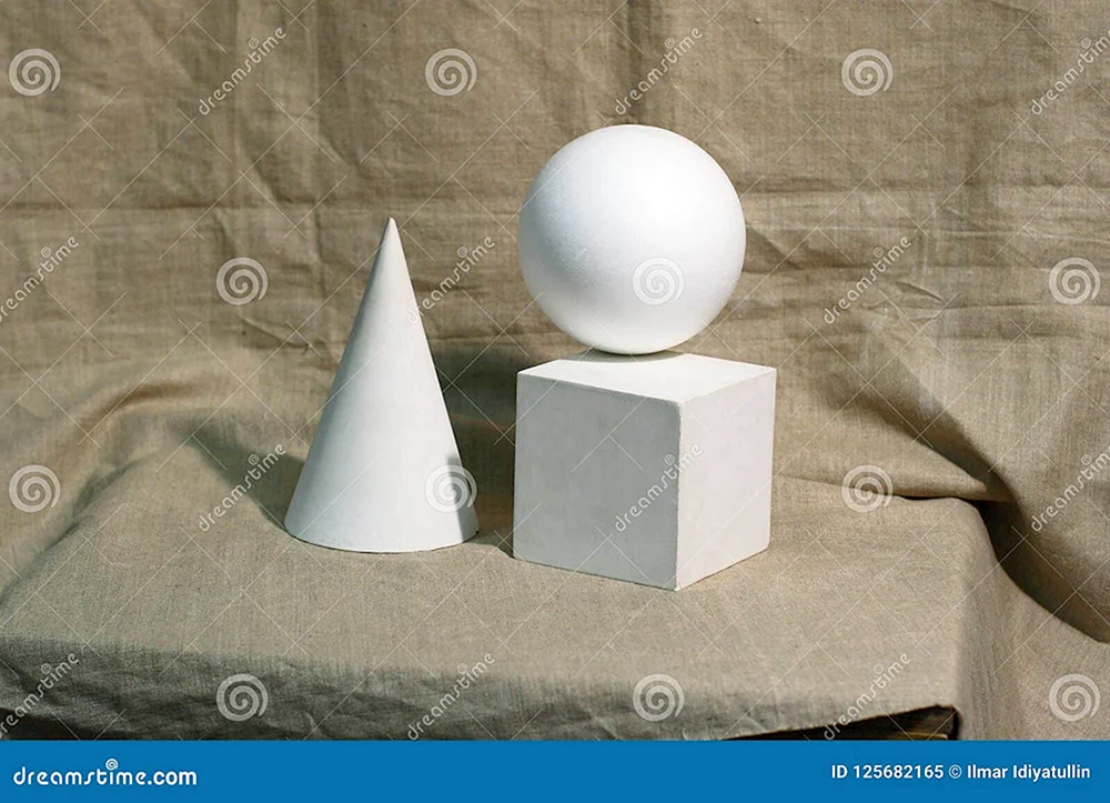 Gipsfiguren mit Bleistift