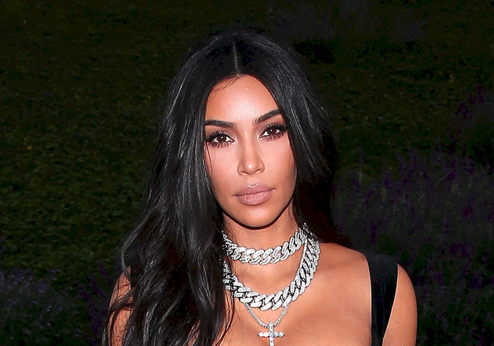 Konturenfärbung Kim Kardashian