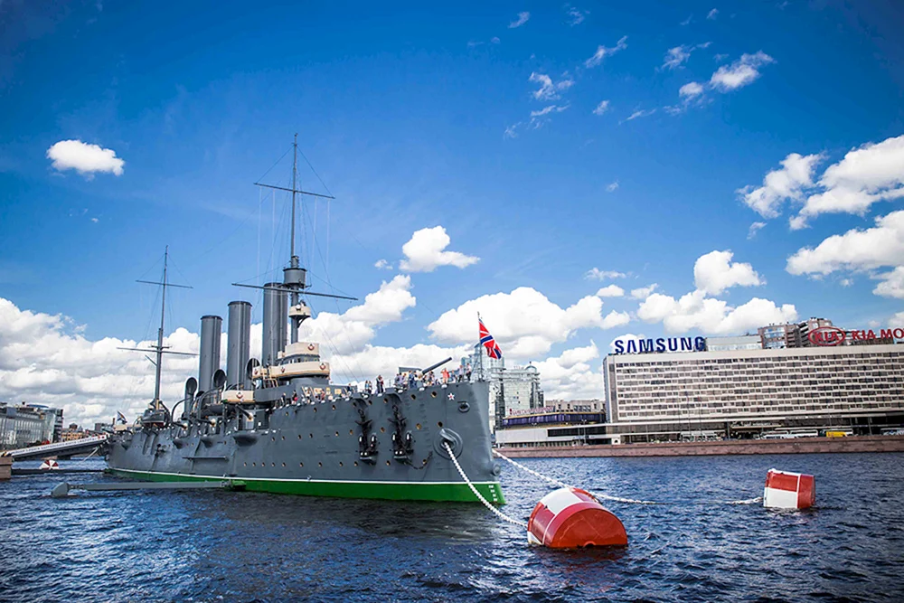 Aurora Kreuzer in St. Petersburg