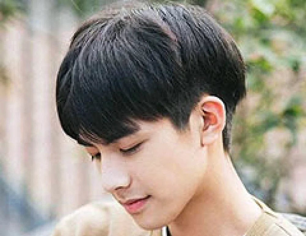Jinhwan Aikon Haarschnitt