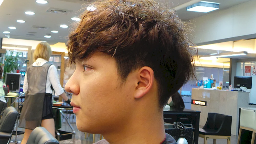 Koreanischer Herrenhaarschnitt