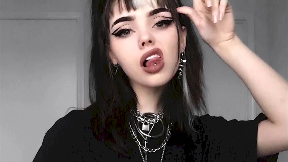 Koreanisches Gothic Makeup