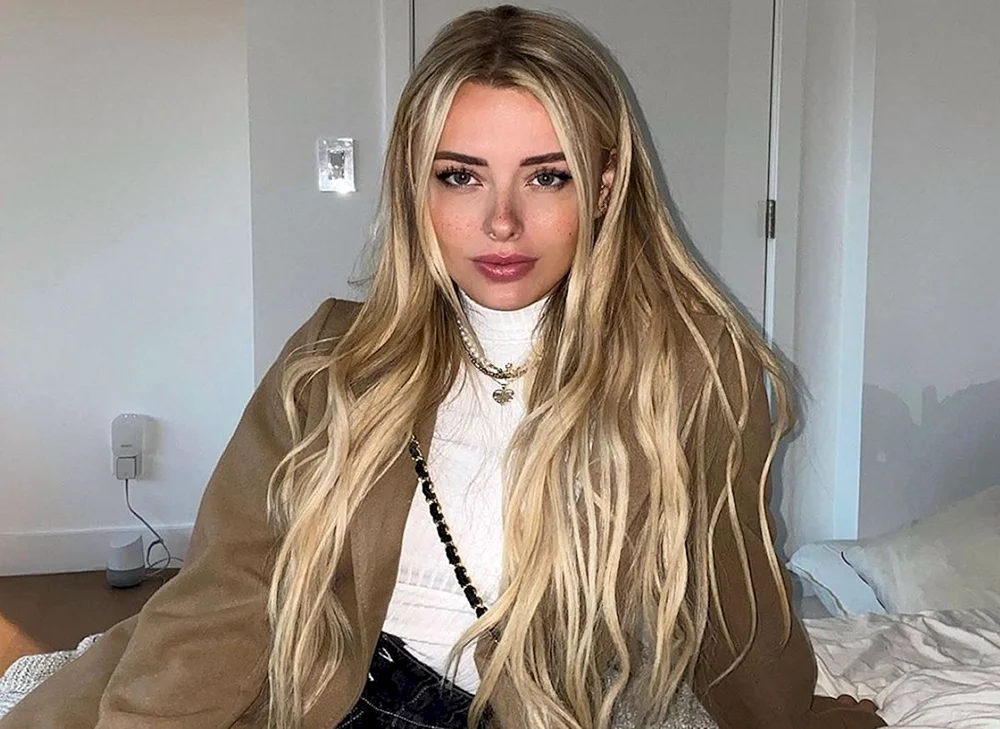 Corinna koph