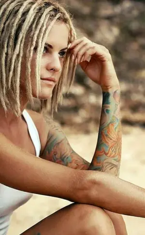 Kurze Dreadlocks
