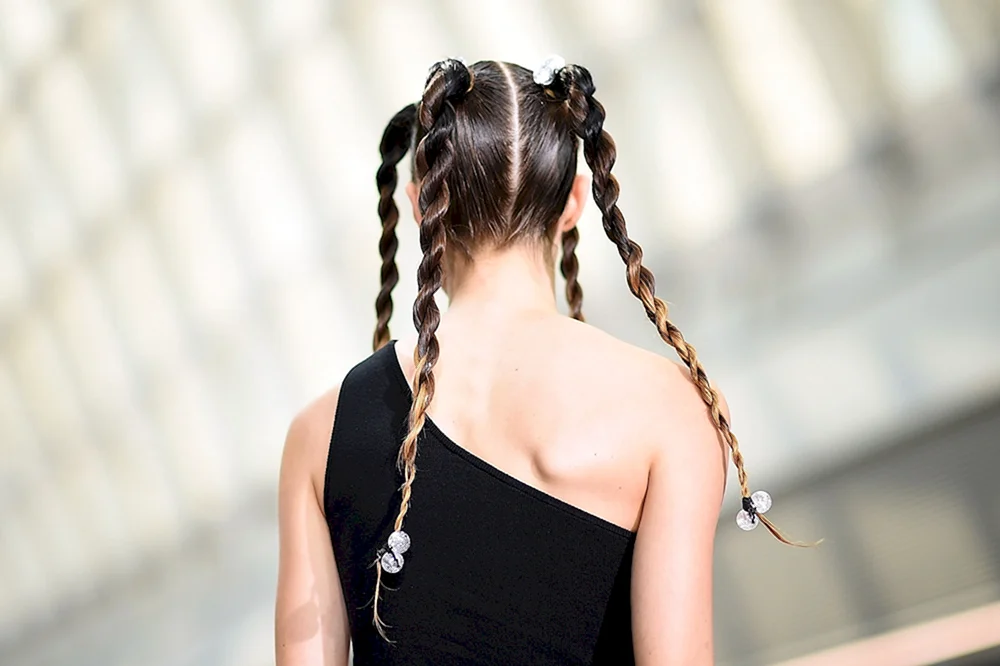Flechtfrisuren mit Zöpfen