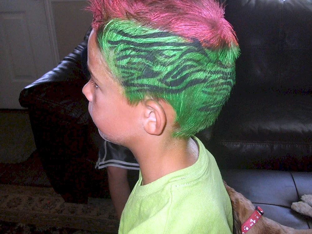 Lachsfarbene Haare für Jungen