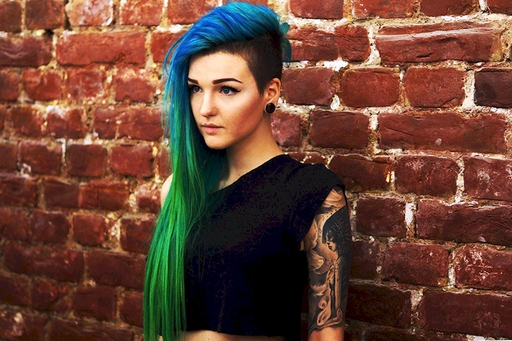 Pixie Undercut
