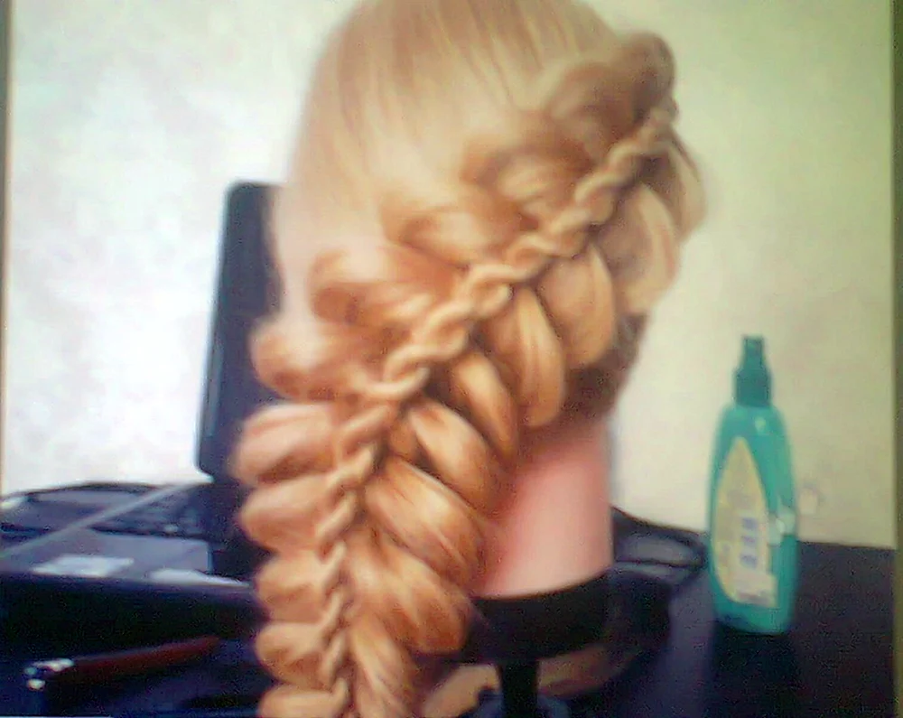 Flechtfrisuren mit Zöpfen für langes Haar