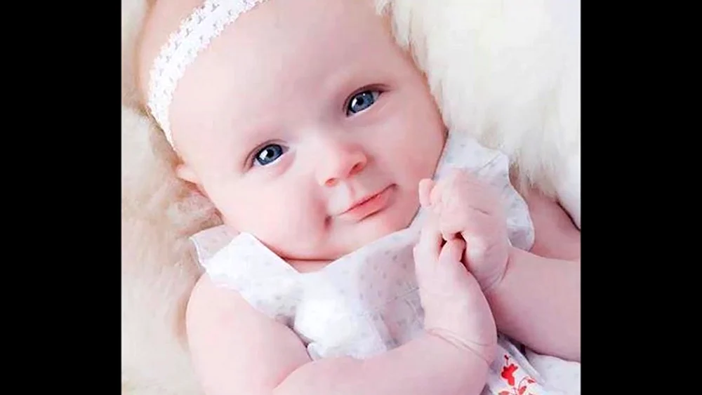 Schöne Babymädchen