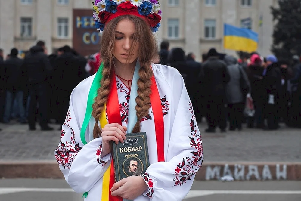 Schöne ukrainische Mädchen
