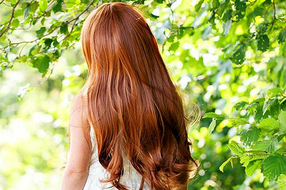 Hnona gefärbtes Haar