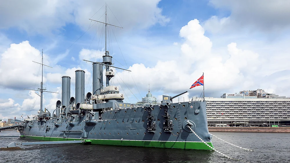 Aurora-Kreuzer in St. Petersburg