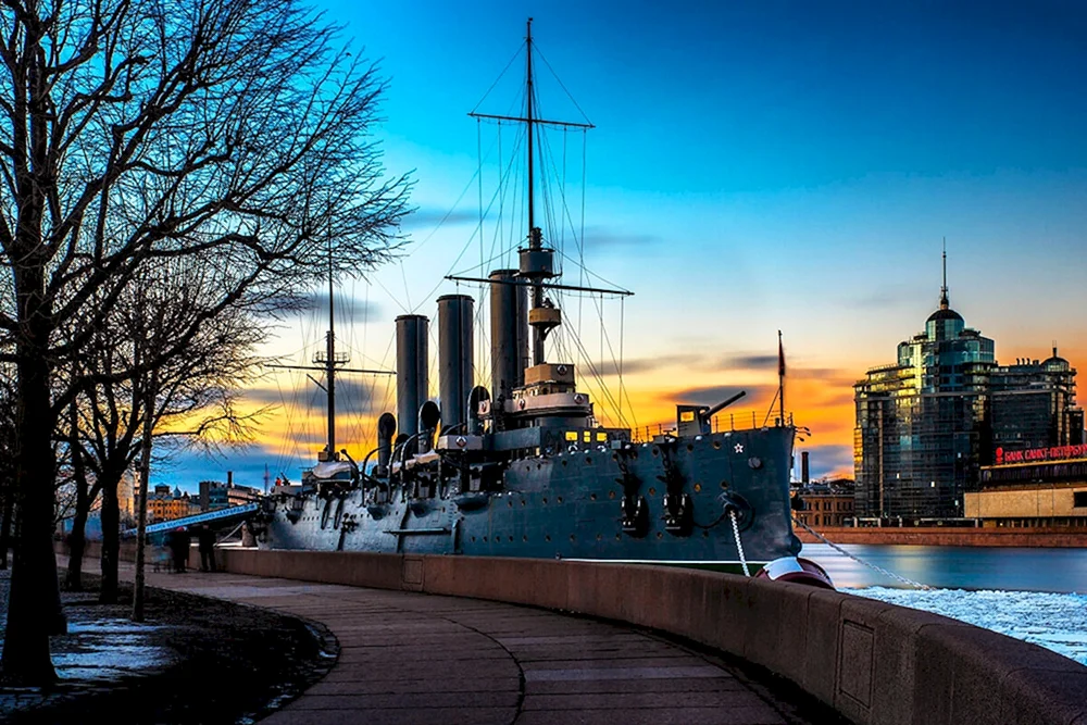 Aurora-Kreuzer in St. Petersburg