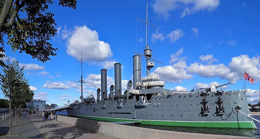 Aurora-Kreuzer in St. Petersburg