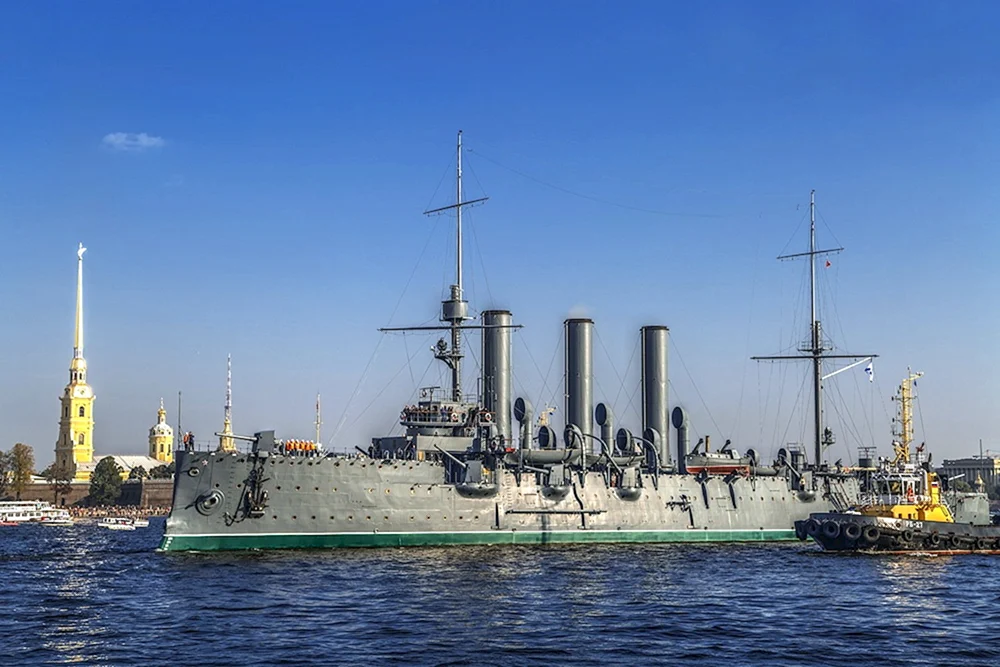Aurora-Kreuzer in St. Petersburg