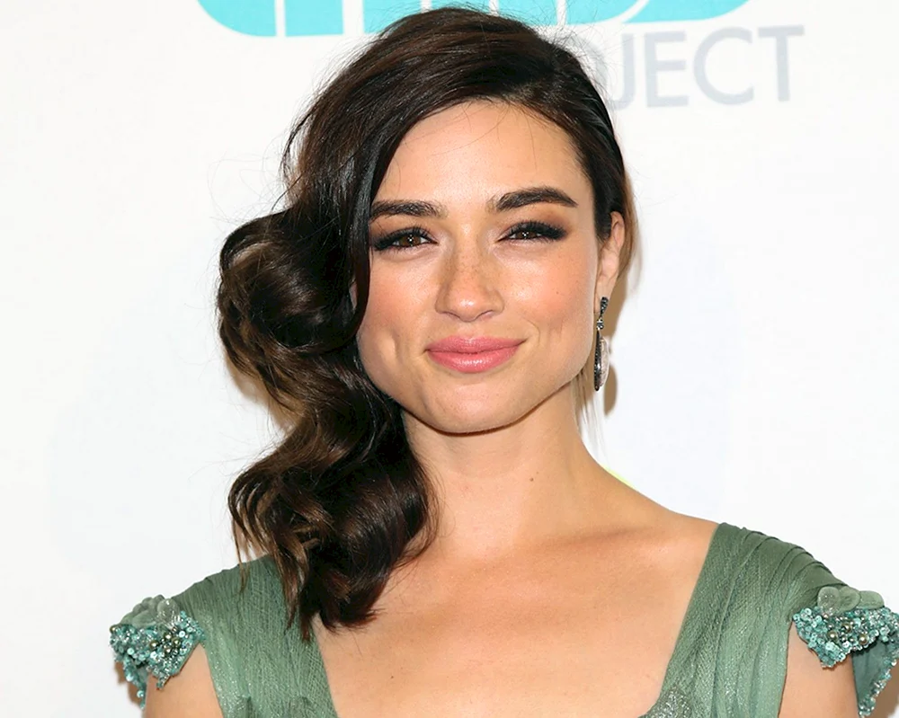 Crystal Reed 2023