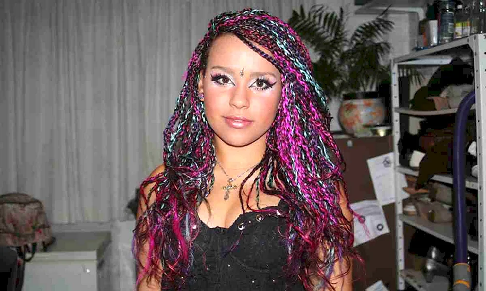 Christina Aguilera mit Zöpfen