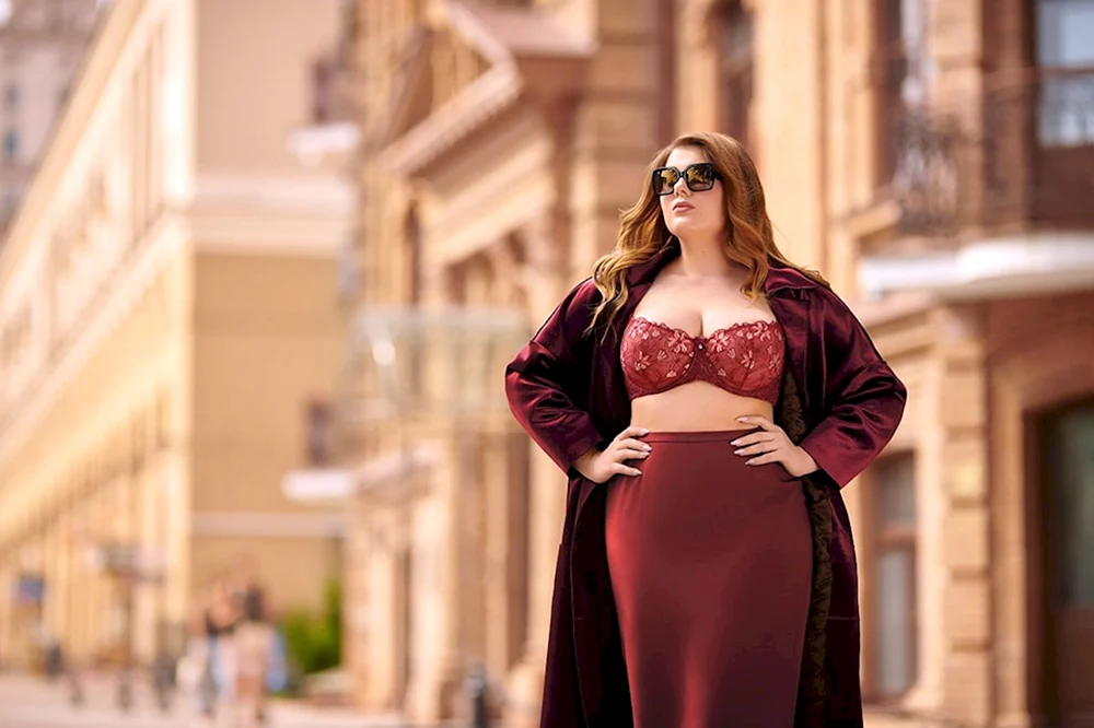 Kristina Krisanova. Plus-Size Model