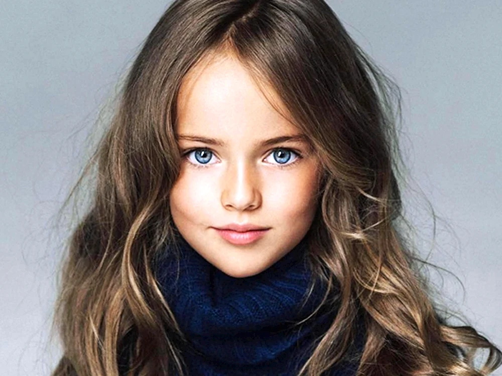 Kristina Pimenova sieht aus wie Megan Fox