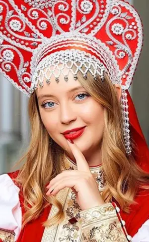 Ksenia Davydova Mrs. World 2021