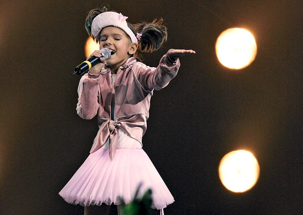 Kseniya Sitnik Eurovision Song Contest 2005