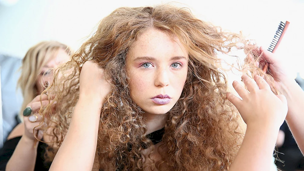 Locken im Zopf