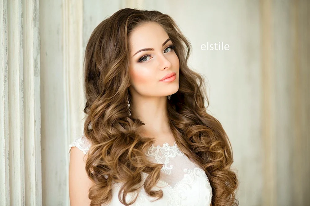 Locken auf langem Haar