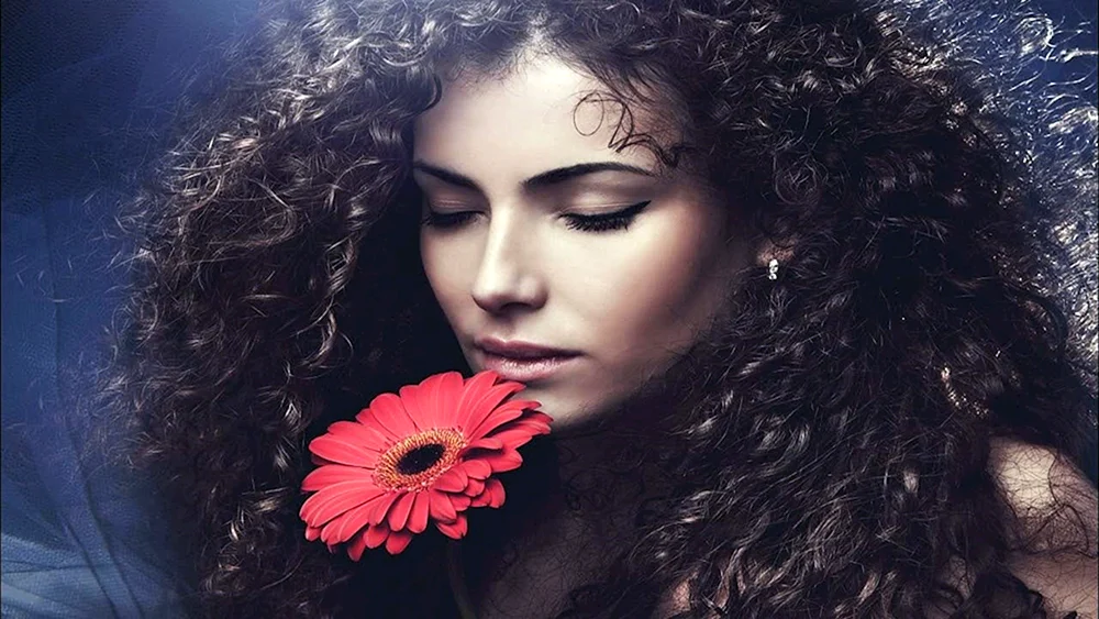 Curly Haar bei Lockenmädchen
