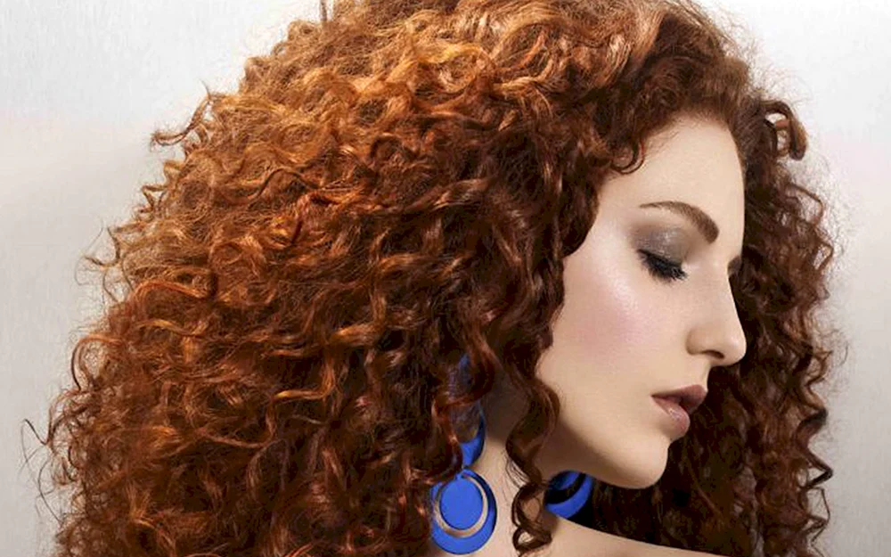 Curly Jacqueline Stone