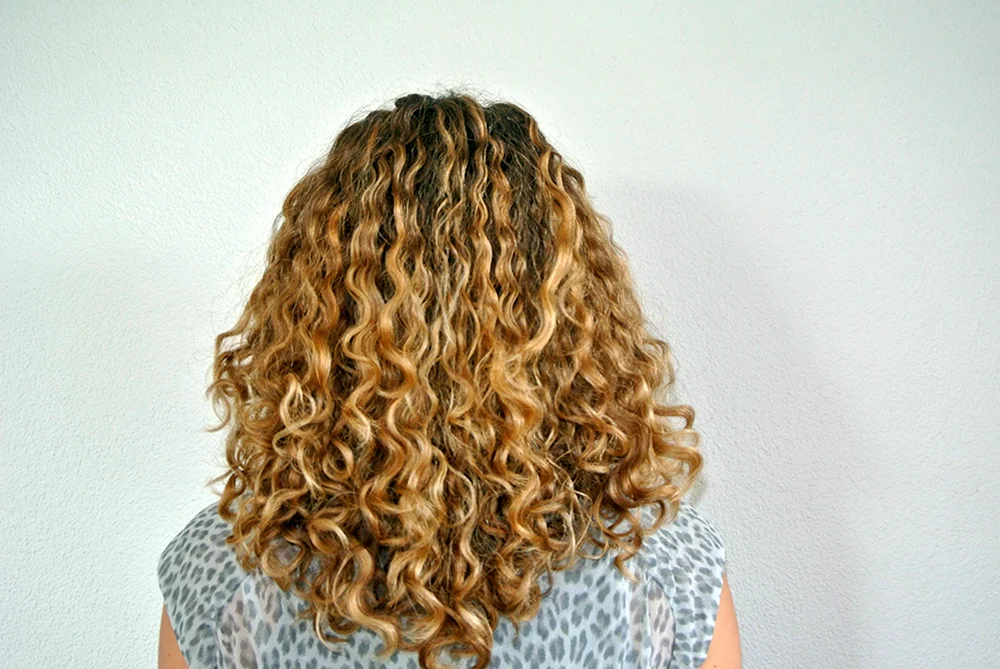 Lockiges Haar
