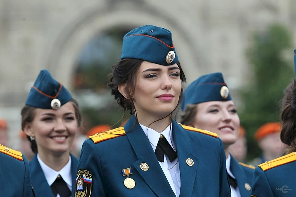 Kandidatinnen der AGZ des russischen Notfallministeriums