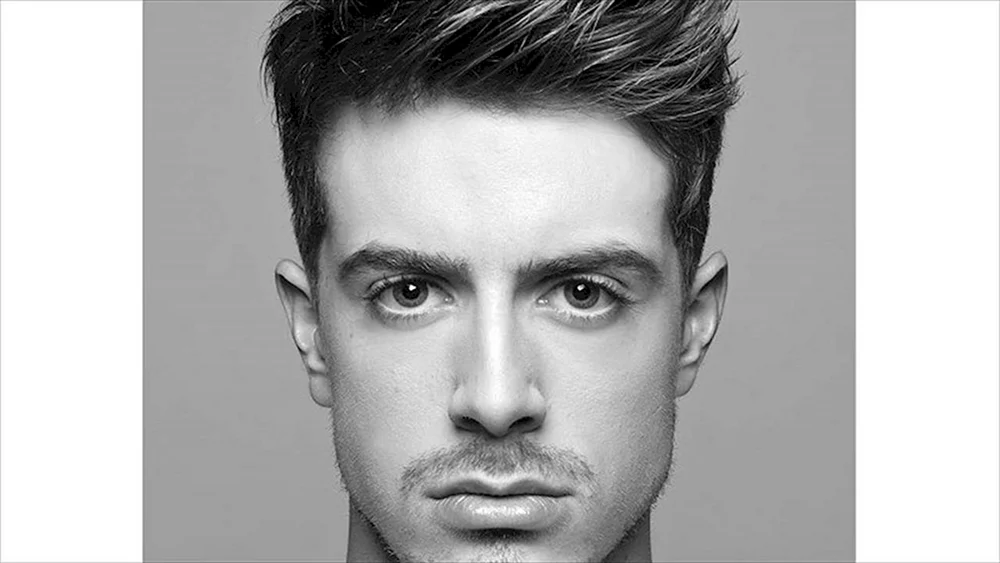 Zac Efron mit Bart