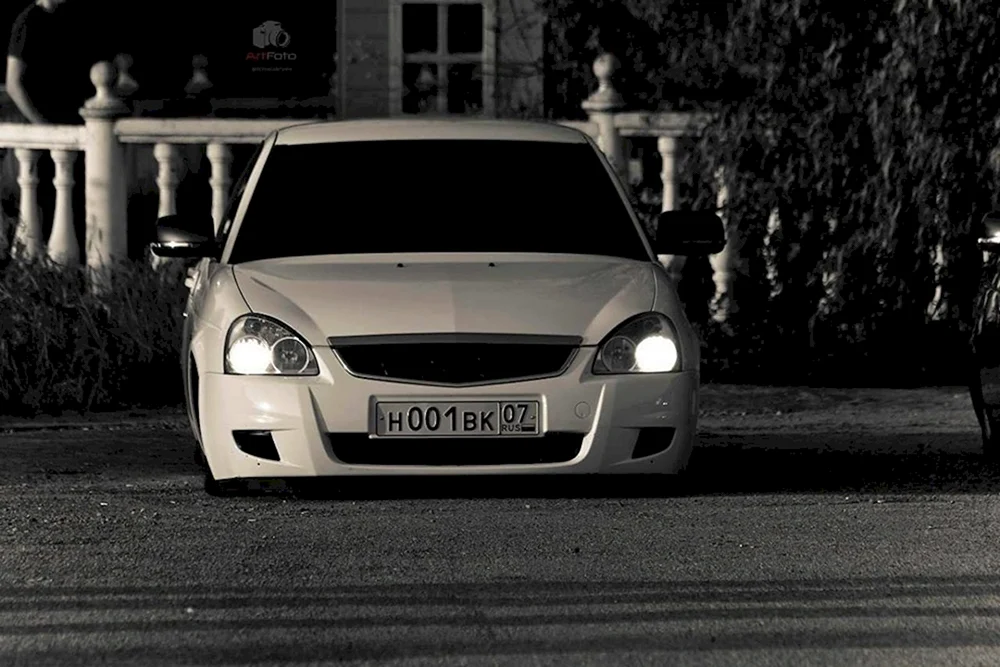 Lada Priora auf Avu