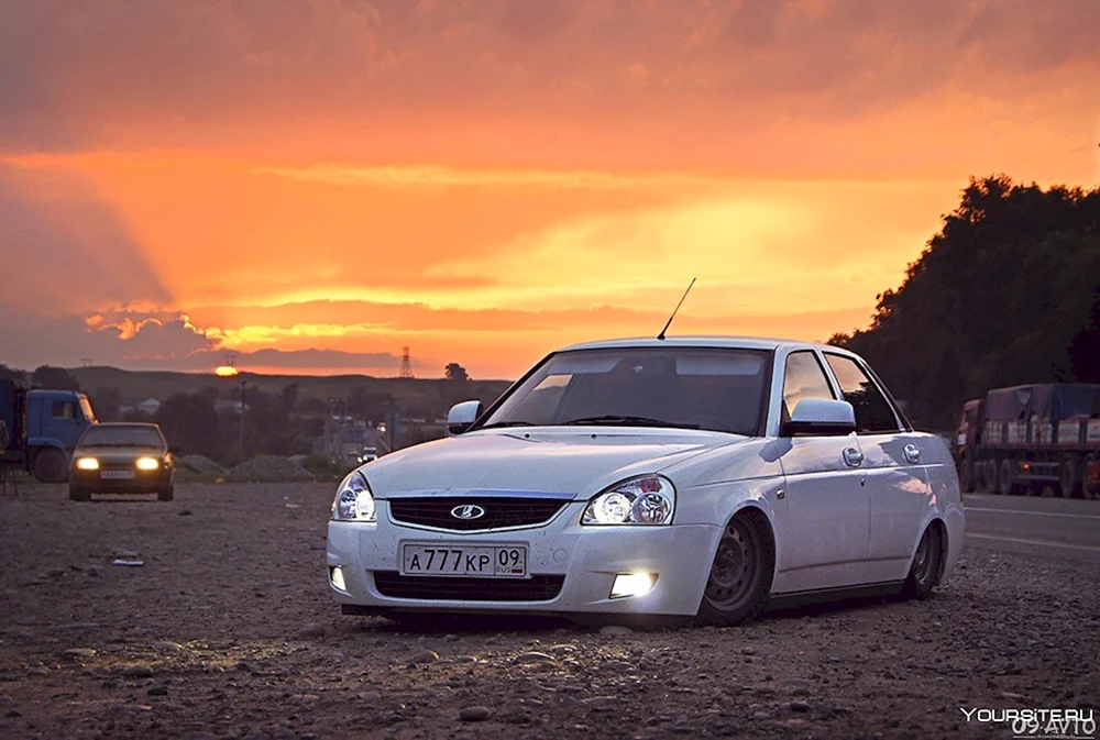 Lada Priora Limousine weiß 2170