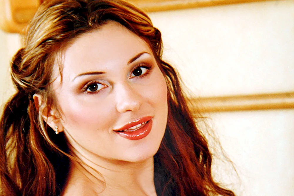 Larissa Chernikova Pevica
