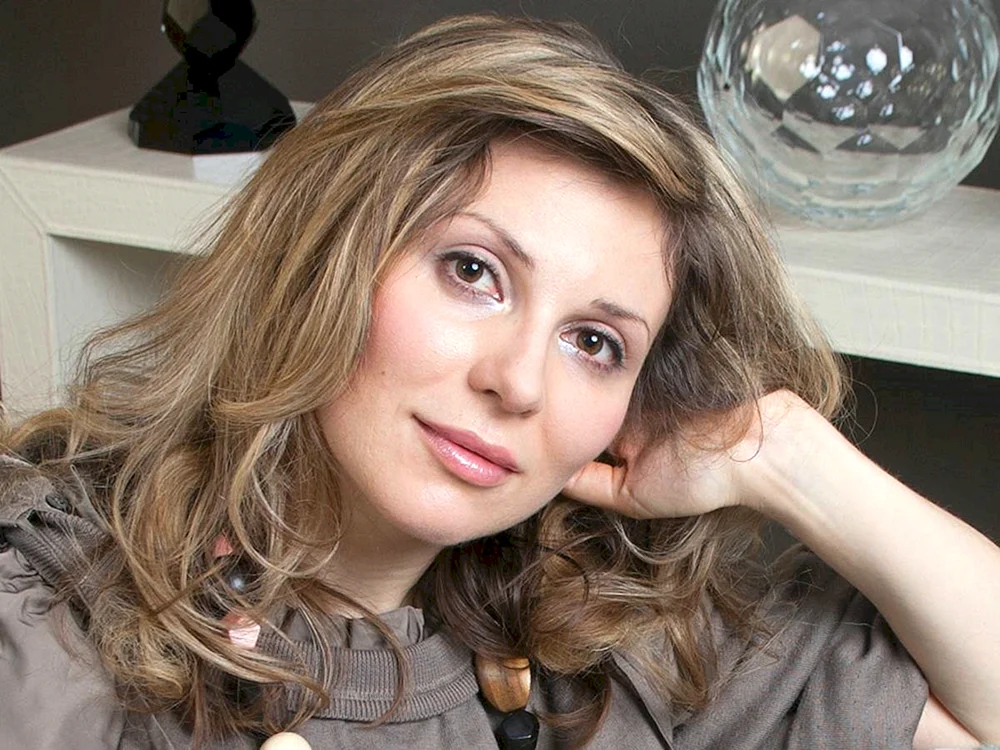 Larissa Chernikova Pevica