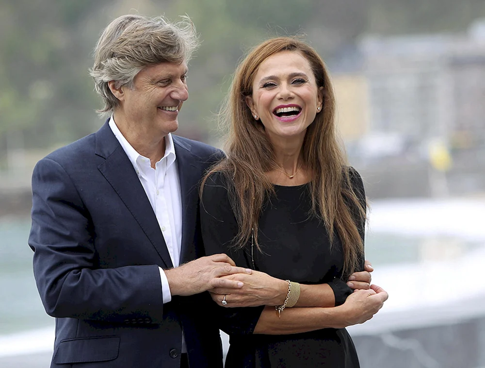 Lasse Hallström und Lena Olin.