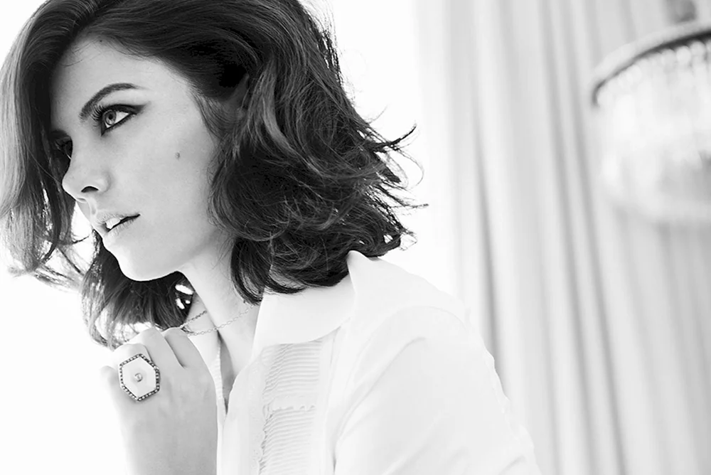 Lauren Cohan Wallpaper