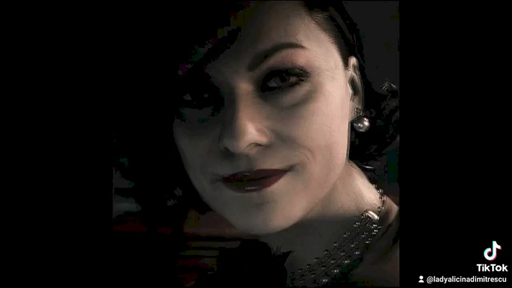 Lady Alsina Dimitrescu
