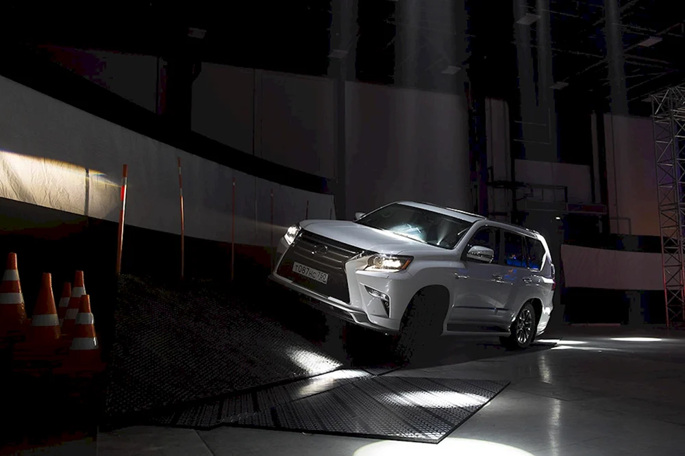 Lexuslive