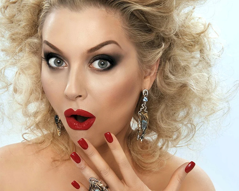 Lena Lenina photo