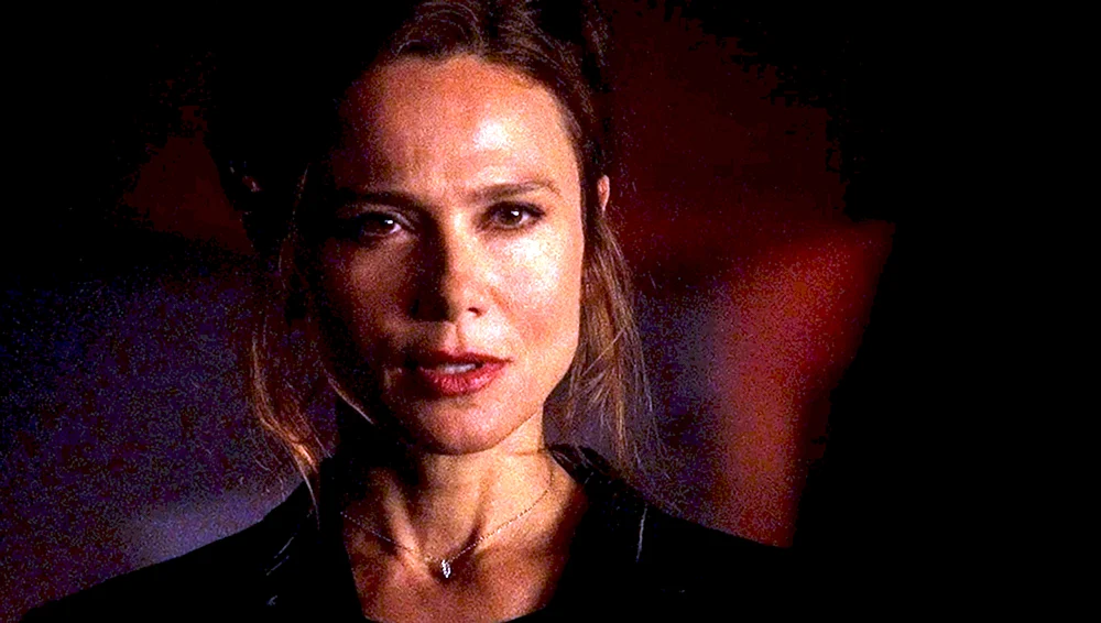 Lena Olin neuntes Tor