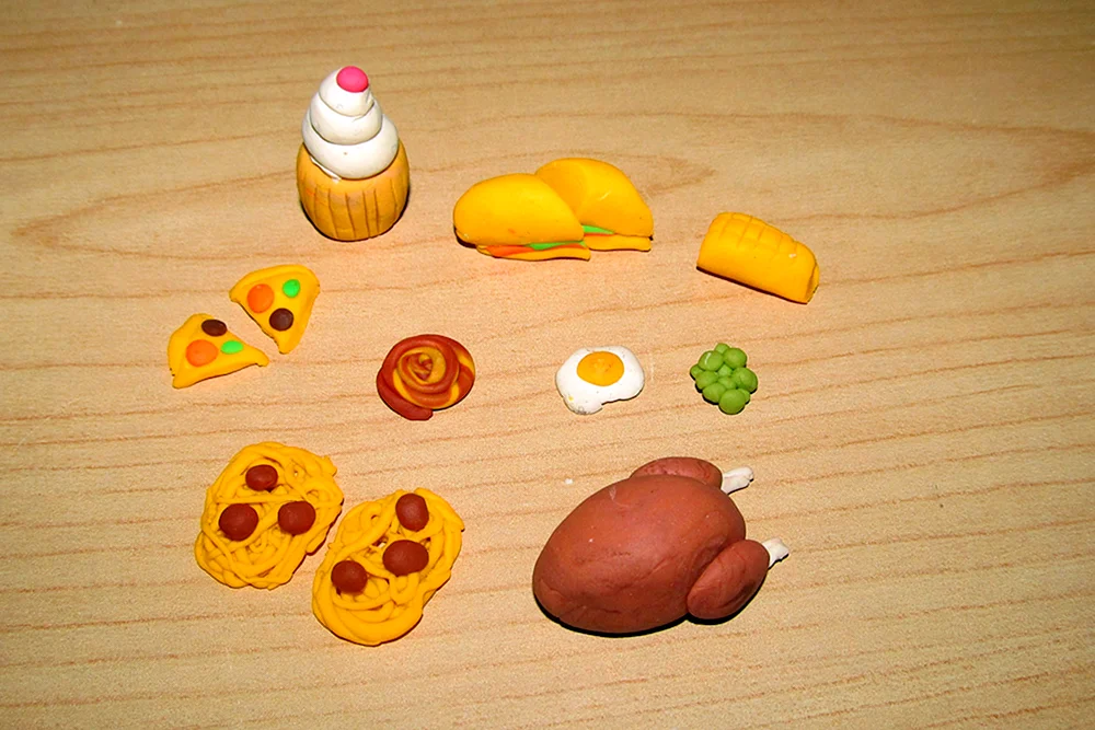 Miniatur-Essen für Barbie-Puppen