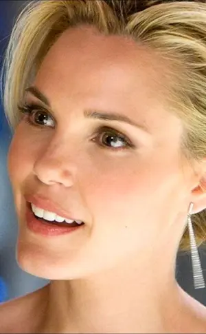 Leslie Bibb