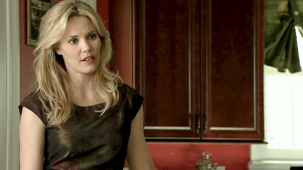 Leslie Bibb
