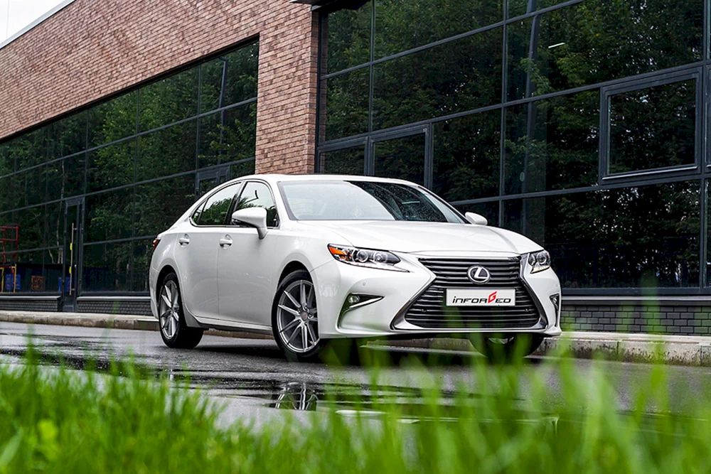 Lexus es 2017