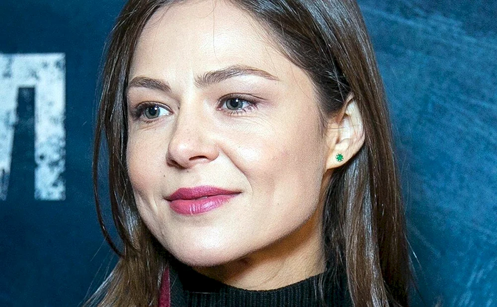 Yelena Lyadova Schauspielerin