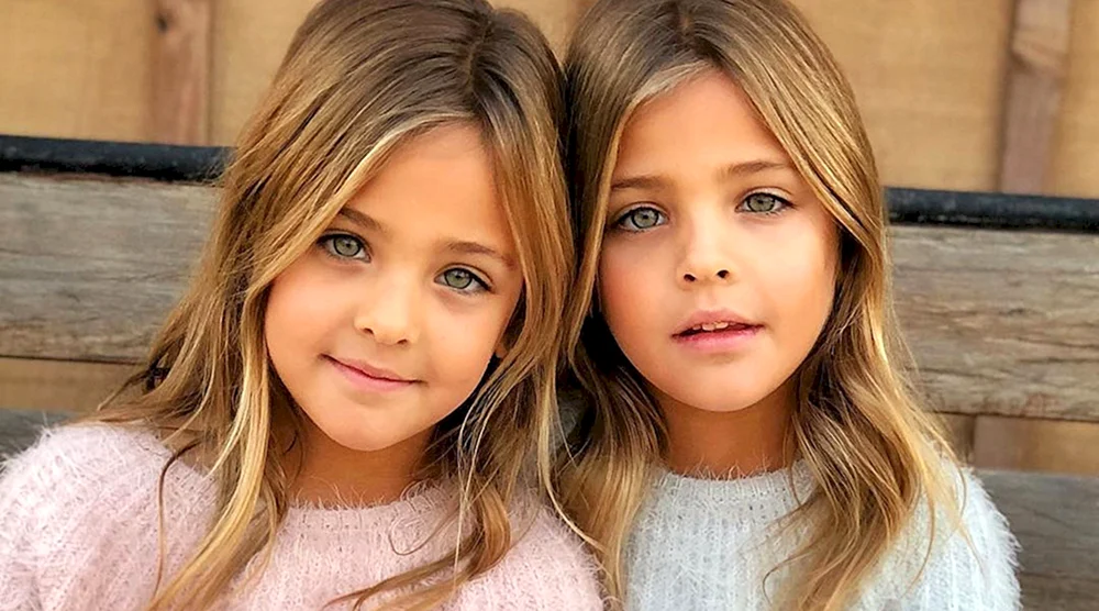Blonde Zwillinge